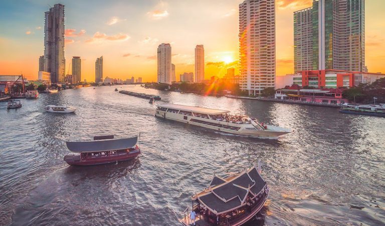 Top Tips to Travel in Bangkok like an expert! Top Tips to Travel in Bangkok like an expert!