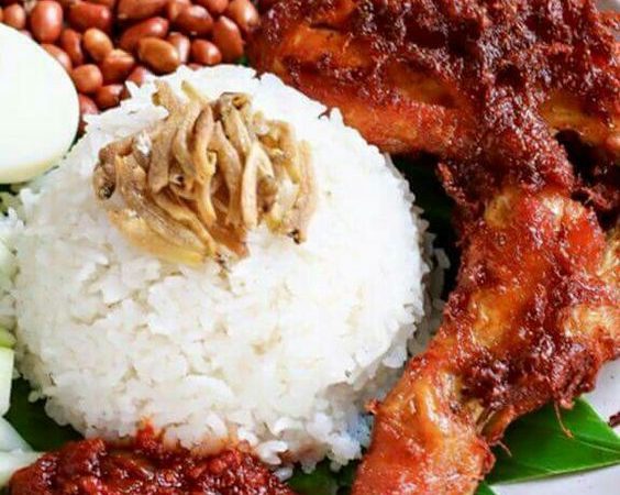 Top 10 Nasi Lemak Ayam Goreng Petaling Jaya