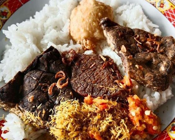 Top 10 Nasi Lauk Puncak Alam