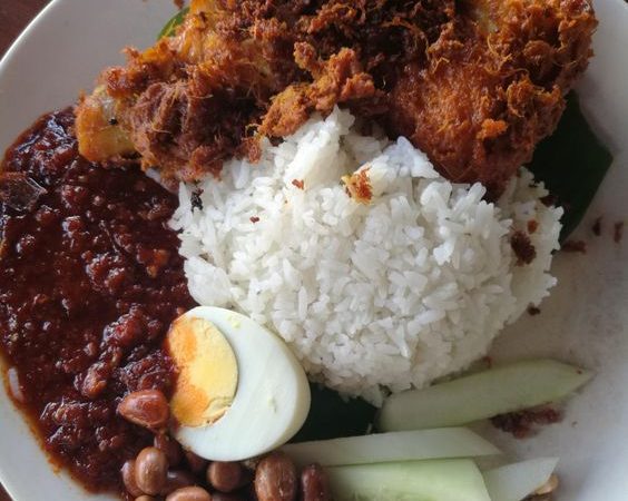 Top 3 Nasi Lemak Ayam Goreng Ipoh Top 3 Nasi Lemak Ayam Goreng Ipoh
